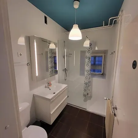 Romantic Old Town Flat With River View アパート